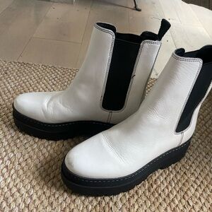 White chunky boots sz 10